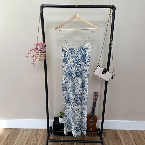 Reformation Kourtney Dress in Pompadour - Picture 3 of 12